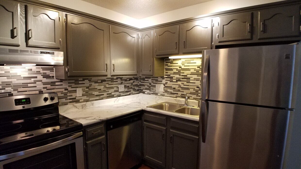 Foto principal - 832 Wentworth Ave