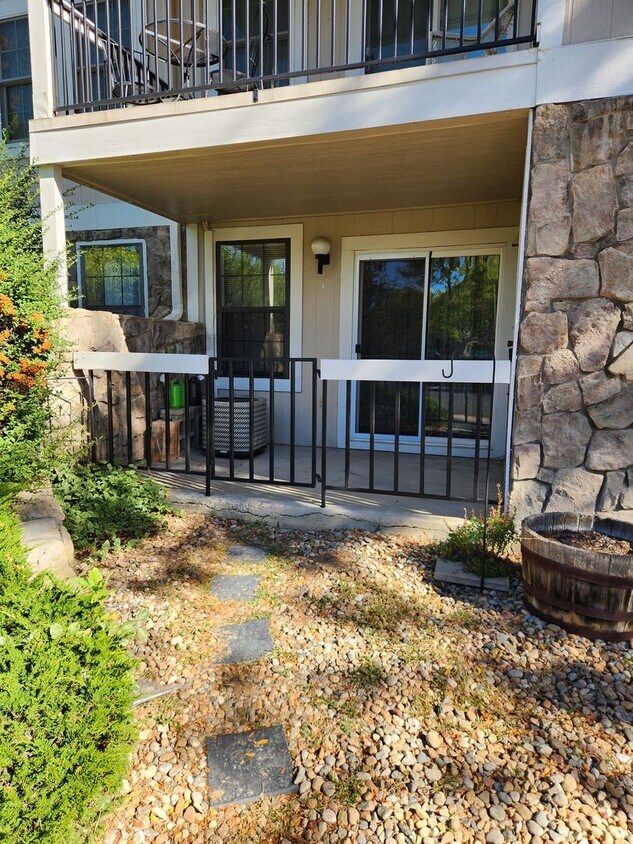 Foto principal - Amazing first floor unit in Arvada!