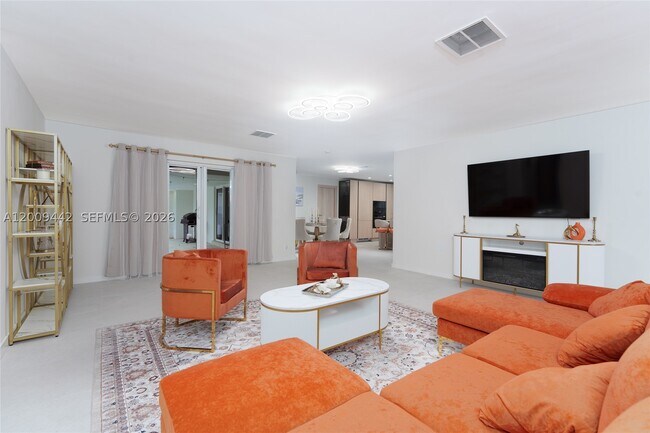 Foto del edificio - 5419 NE 22nd Terrace