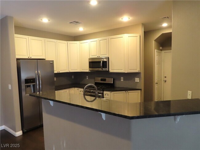 Building Photo - 235 Devotion Ct