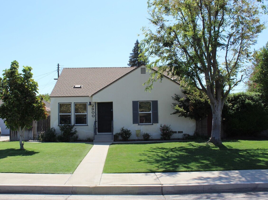 Primary Photo - Beautiful Westchester Home for Rent