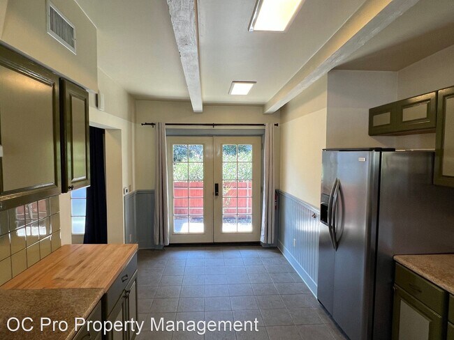 Building Photo - 2 br, 1 bath House - Adorable 2 Bed 1 Bath...