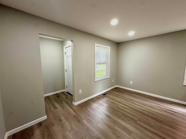 Foto del edificio - 750 S Harris Ave