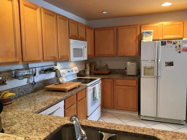 Building Photo - 5260 Grande Palm Cir
