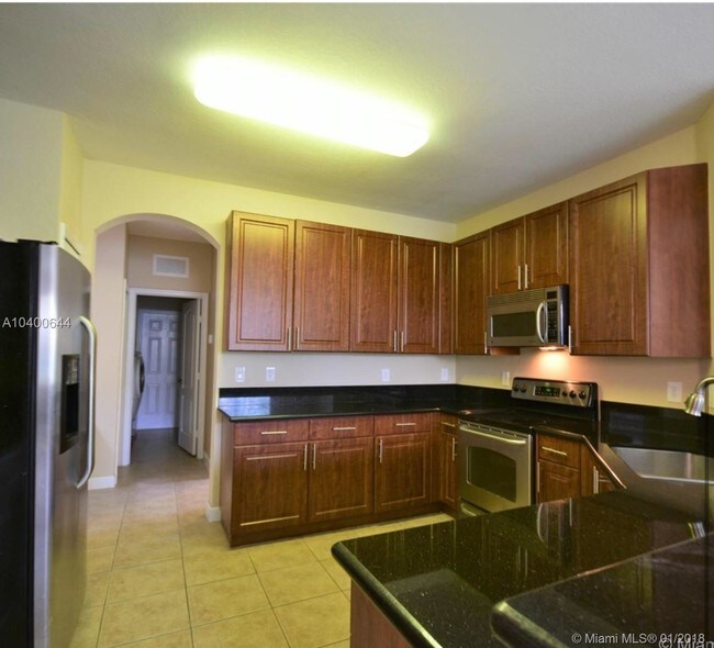 Foto del edificio - 11142 NW 78th St