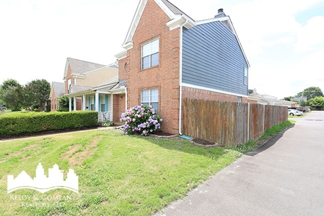 Foto del edificio - 8335 Mangrove Dr