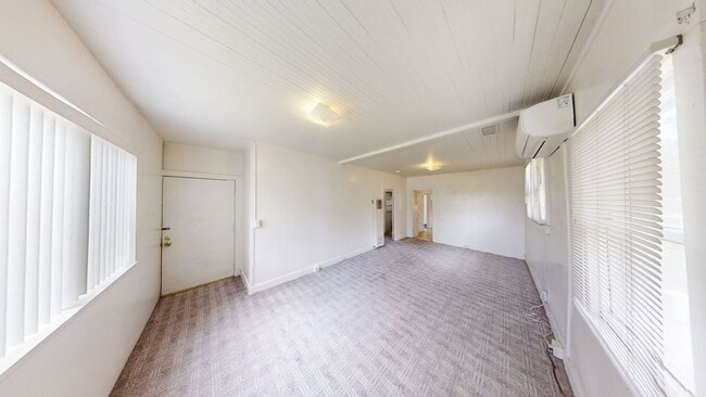 Foto del edificio - 35070 Acacia Ave