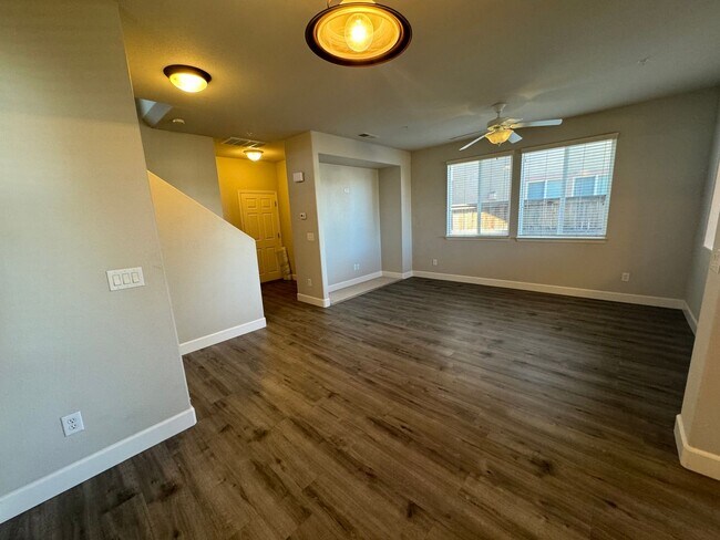 Foto del edificio - 6461 Peppergrass Dr, Sparks NV 89436- Gino...