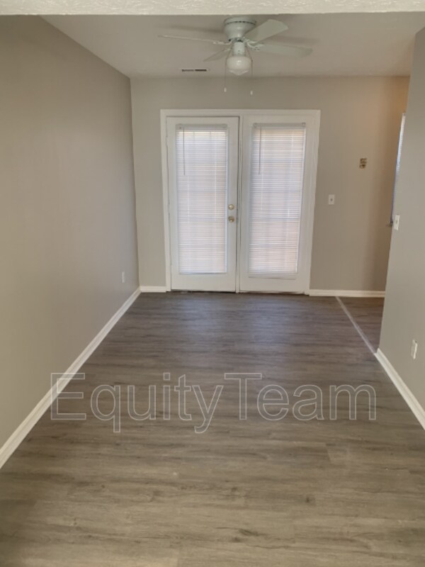 Foto del edificio - 6907 Gracely Dr