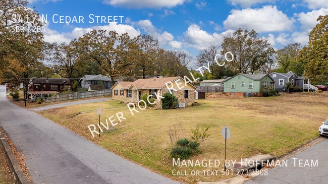 Building Photo - 3417 Cedar St