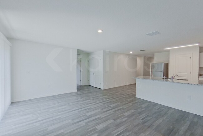 Foto del edificio - 7746 104th Ave