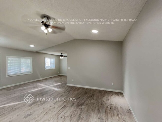 Foto del edificio - 5718 W 17th St