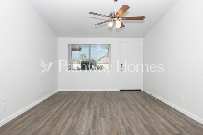 Building Photo - 4441 N 102nd Way