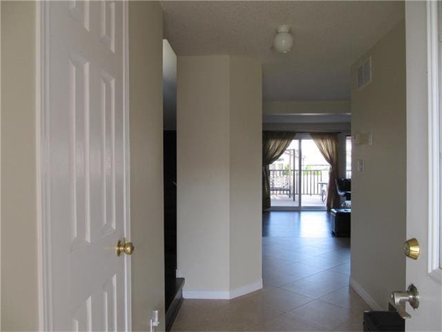 Building Photo - 98 Mountain Laurel Cres