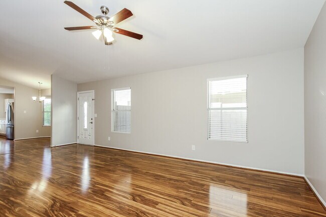 Foto del edificio - 19153 N 75th Dr