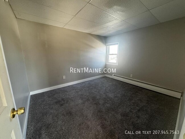 Building Photo - 114 Riverside Dr