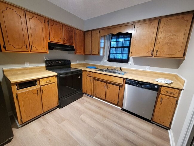 Building Photo - 2507 Lowndes Dr