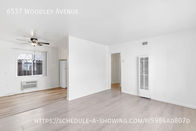 Foto del edificio - 6537 Woodley Ave