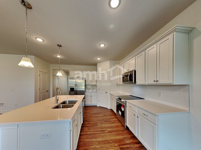 Foto del edificio - 1078 Castor Dr