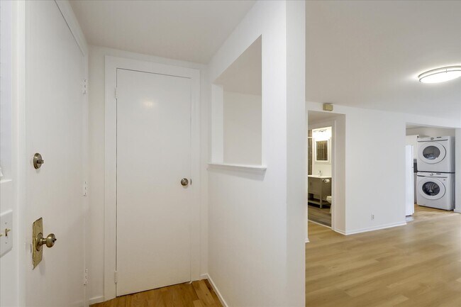 Foto del edificio - 1340 42nd Ave