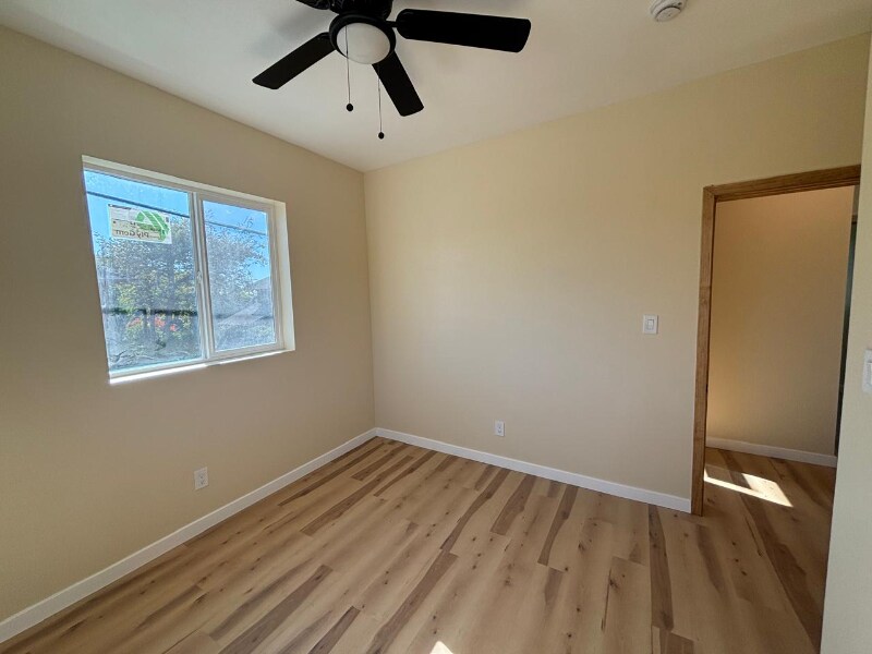 Foto del edificio - 1628 W 24th St