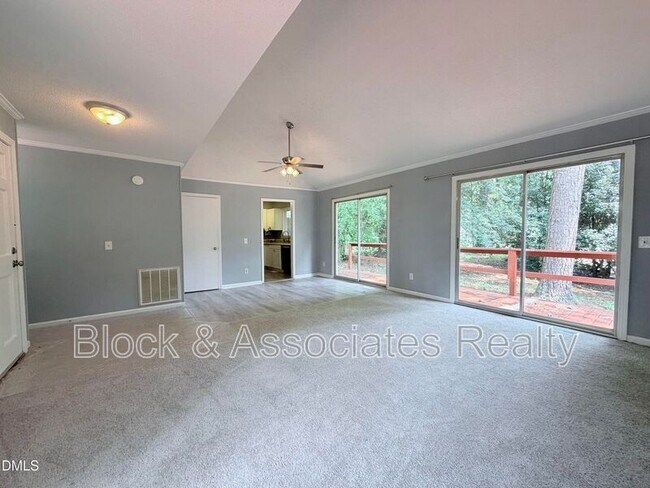 Foto del edificio - 378 Kittery Point Ln