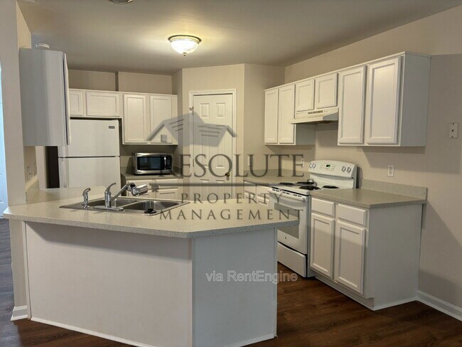 Foto del edificio - 928 Amersham Ln