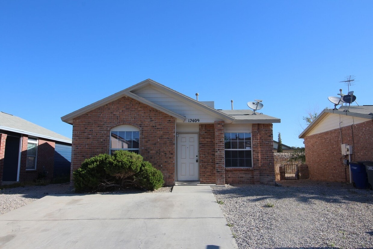 12409 Tierra Marta Ct, El Paso, TX 79938 House Rental in El Paso, TX