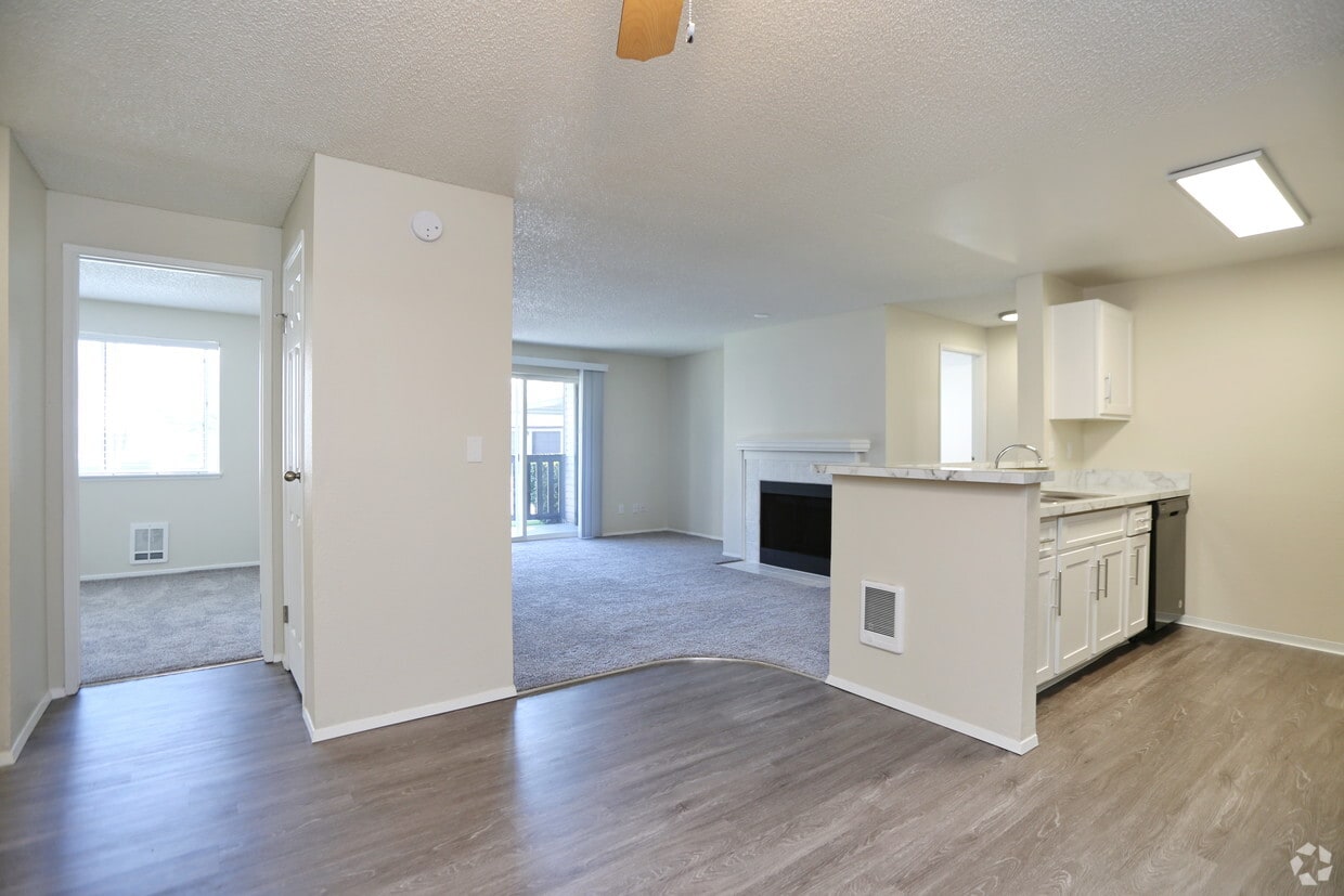 Serra Vista Apartment Homes Apartments in Lynnwood, WA