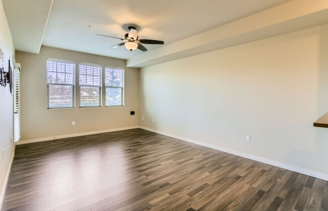 Building Photo - Beautifully Updated Bethany Condo with Pri...