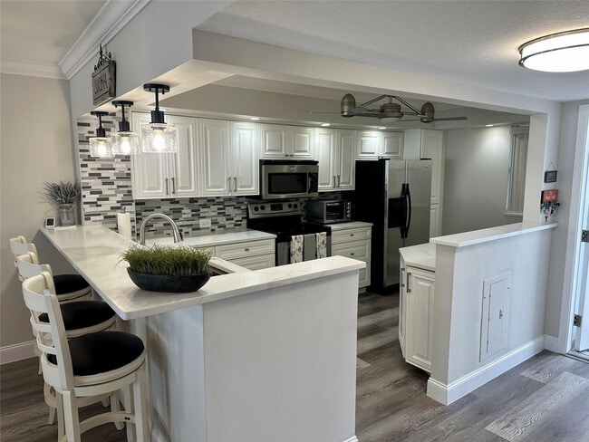 Building Photo - 1012 N Ocean Blvd