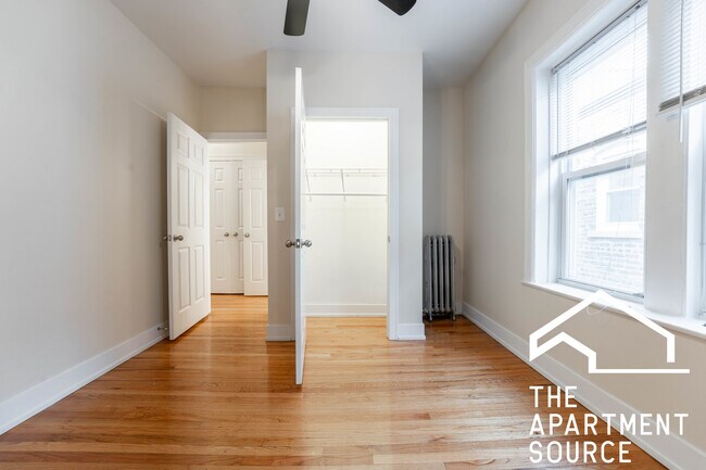 Foto del edificio - 4647 N Wolcott Ave