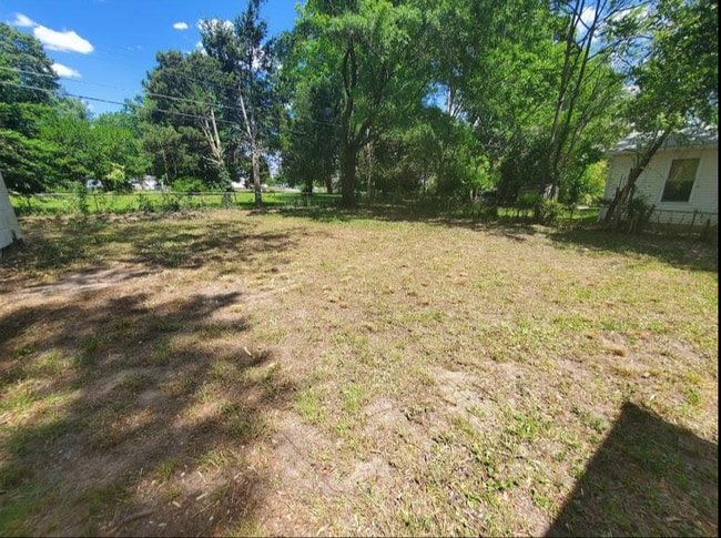 Building Photo - 1922 Oak Hill Ln