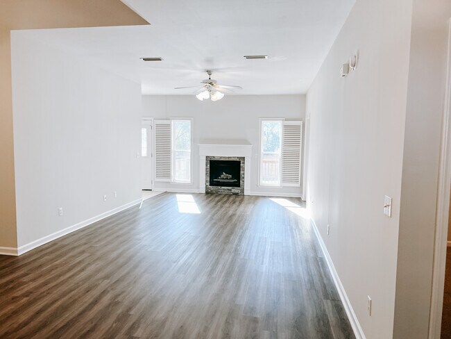 Foto del edificio - Windsor Garden