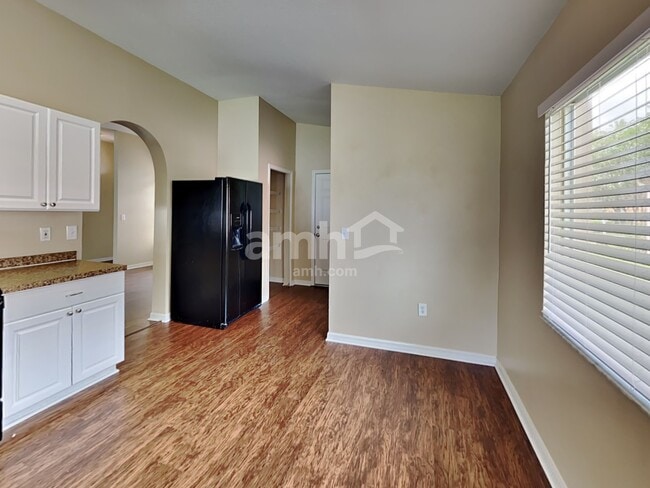 Foto del edificio - 27826 Breakers Dr