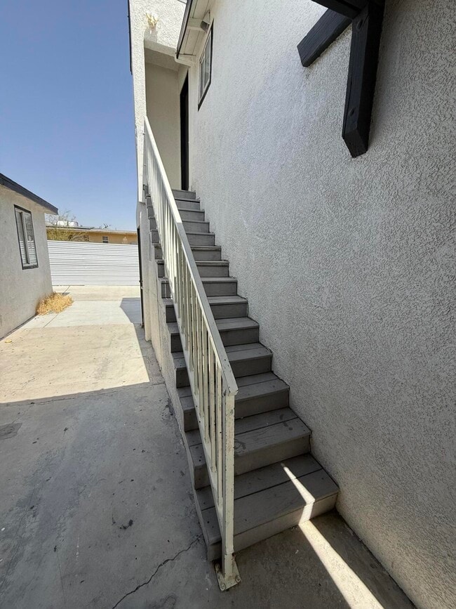 Building Photo - 66321 Buena Vista Ave