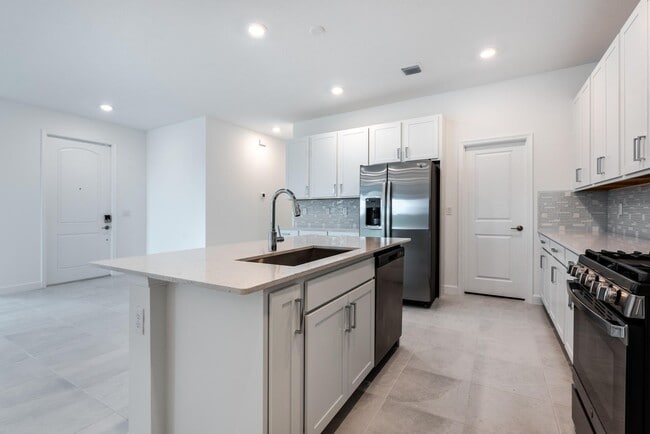 Building Photo - 1306 Tangled Orchard Tr