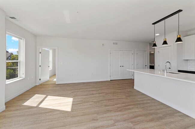 Foto del edificio - 5945 6th Ave