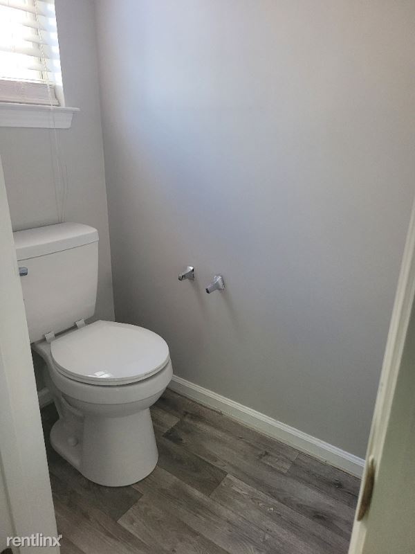 Building Photo - 3 br, 2.5 bath House - 3042 KNOLL VIEW PL