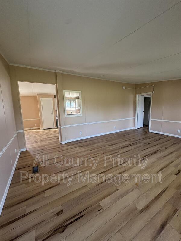 Foto del edificio - 1916 NC Hwy 210