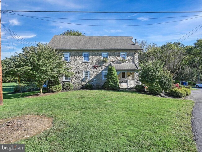 Foto del edificio - 205 Bender Mill Rd