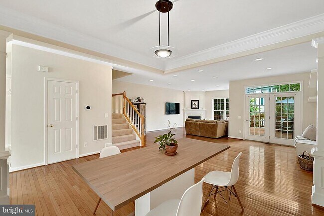 Foto del edificio - 4035 Timber Oak Trl