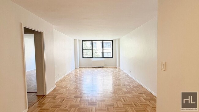 Building Photo - EAST 49 STREET