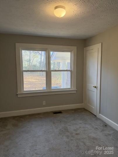 Foto del edificio - 530 N Mulberry St