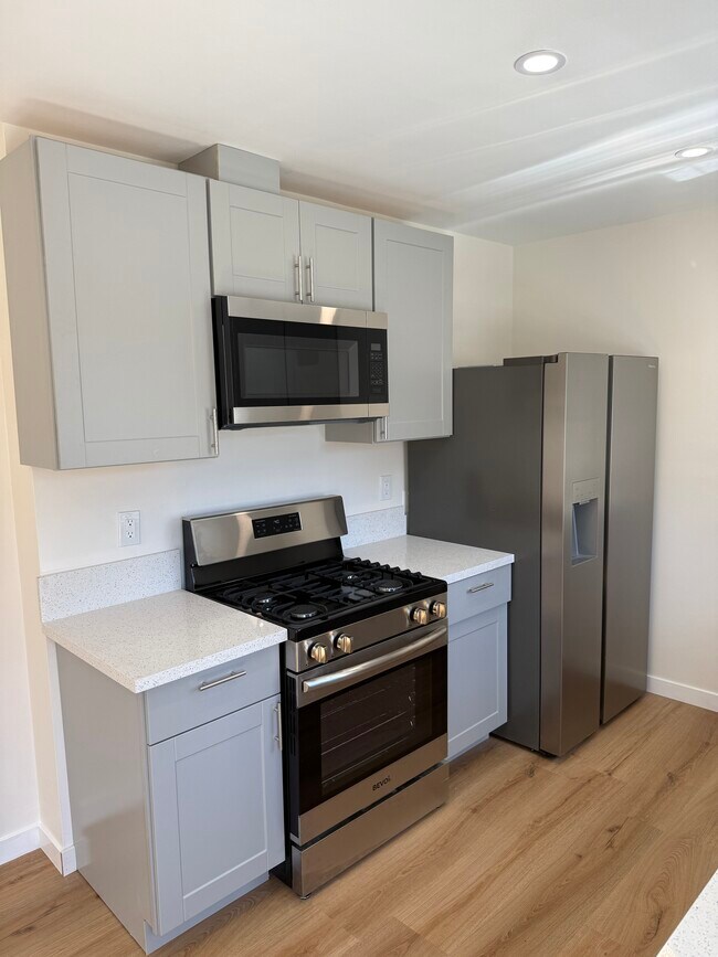 Refrigerador - 11307 Miranda St
