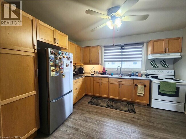 Photo du bâtiment - 85 Lyndhurst St