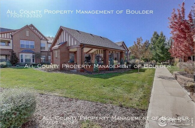 Building Photo - Beautiful Property in 60+ Community!