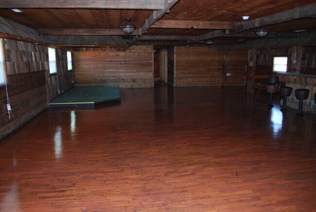 Building Photo - Cedar Shake