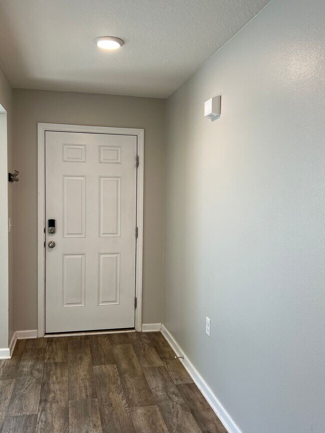 Foto del edificio - $200 off Move in Special --  So Much Room ...