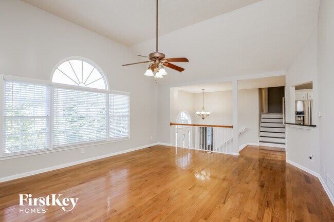 Building Photo - 210 Calusa Lake Ct